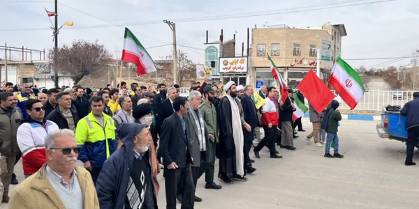 گزارش تصویری از راهپیمایی ۲۲ بهمن شهر نوبران