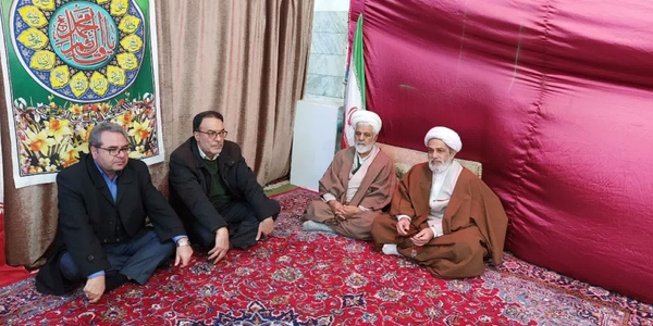 جشن انقلاب اسلامی همزمان با ایام‌الله دهه مبارک فجر با حضور گسترده مردم انقلابی محلات در مسجد امیرالمومنین (ع) برگزار شد.