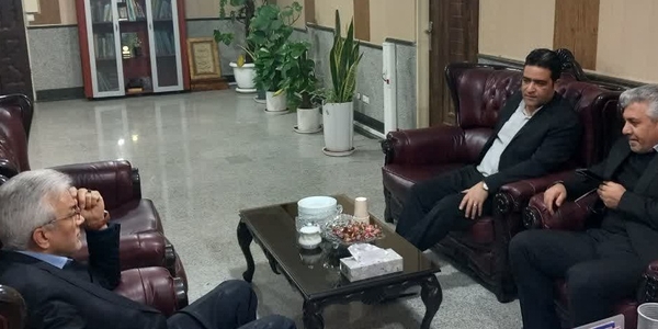 جلسه بررسی و پیگیری مشکلات عمرانی شهرستان زرندیه برگزار شد