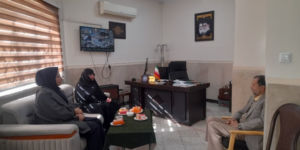 بازدیدمفتح‌زاده مدیر کل امور زنان وخانواده استانداری مرکزی از بازی آموزشی 
« اتاق فرار»