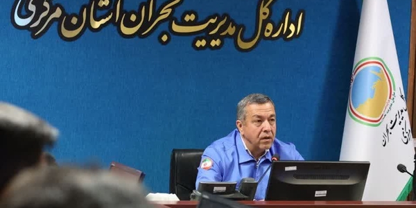 جلسه تقدیر از عوامل اجرایی مانور اقتدار آفتاب استان مرکزی

به دنبال برگزاری موفق مانور اقتدار آفتاب جلسه‌ای  به منظور تقدیر و تشکر از تمامی عوامل اجرایی این مانور به ریاست سید مرتضی میری، سرپرست اداره‌کل مدیریت بحران استان، برگزار شد. 
در این جلسه از تلاش‌های مستمر و بی‌دریغ تمامی عزیزانی که در اجرای این مانور نقش داشتند، قدردانی شد. 
سرپرست اداره کل مدیریت بحران ضمن تقدیر از همکاران، بر اهمیت اینگونه مانورها برای تقویت آمادگی‌های تیم‌های امدادی و بحران‌پذیری استان تاکید کردند و افزودند که این نوع برنامه‌ها موجب هم‌افزایی بیشتر و تقویت هماهنگی میان ارگان‌های مختلف در زمان بحران خواهد شد.
وی افزود در خلال ماه جاری رتبه دستگاه های شرکت کننده در مانور به آنها ابلاغ و از زحمات آنان نیز قدردانی خواهد شد.