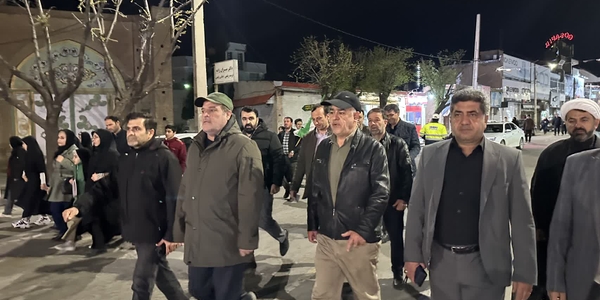 راهپیمایی پرشور و حماسی شهر ساوه با حضور دکتر سید مهدی حسینی معاون استاندار و فرماندار ویژه شهرستان ساوه، معاونین، بخشدار مرکزی و جمعی از مسئولین و با همت و اراده‌ی مردم انقلابی ساوه در بیعت با امام آیت‌الله خامنه‌ای برگزار شد.