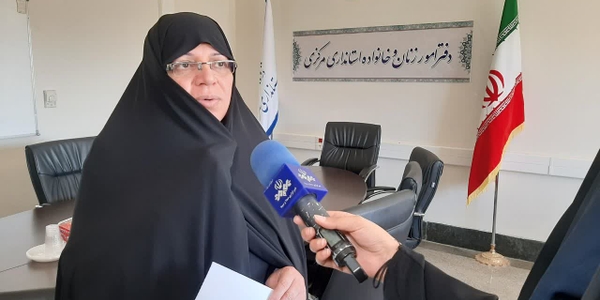 به مناسبت هفته ملی جمعیت، مفتح‌زاده، مدیرکل امور زنان و خانواده استانداری مرکزی، در گفت‌وگویی تلویزیونی با اشاره به اهمیت سیاست‌های حمایت از خانواده و فرزندآوری، گفت: یکی از نیازهای اساسی مادران شاغل، دسترسی به مهدکودک‌های ایمن، استاندارد و در دسترس است تا بتوانند با آرامش بیشتری نقش مادری و مسئولیت‌های شغلی خود را همزمان مدیریت کنند.