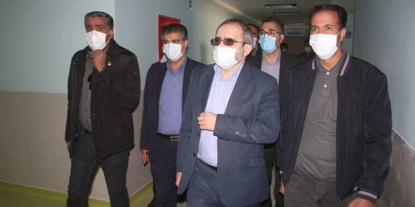 بازدید مسئولان استان از بیمارستان در حال احداث خمین
