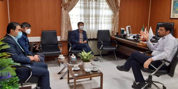 ظهر شنبه ۲۷ آذر ماه ۱۴۰۰ رحیم حسین نسب، مدیر فرودگاه اراک با سرپرست فرمانداری شهرستان اراک دیدار کرد