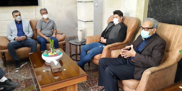 دیدار رئیس و برخی از اعضای انجمن خوشنویسان شهرستان محلات با فرماندار