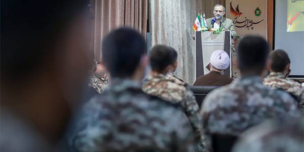 ارتش بازوی قدرتمند دفاعی از حریم جمهوری اسلامی است