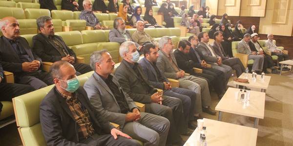 رویداد بین المللی شعر روح الله در شهرستان خمین برگزار شد