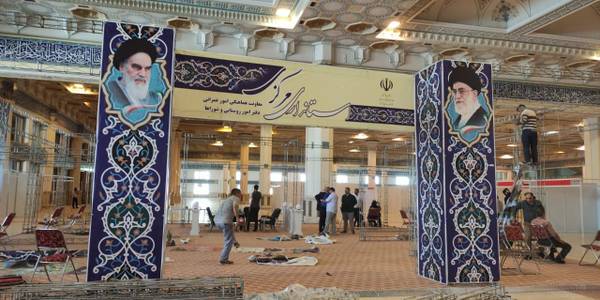 مراحل آماده سازی و چیدمان غرفه های استان مرکزی در نمایشگاه مدیریت شهری و روستایی