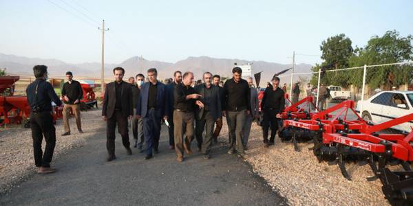بازدید از دو شرکت ظریف صنعت و نوین صنعت در روستای چقا سیف الدین