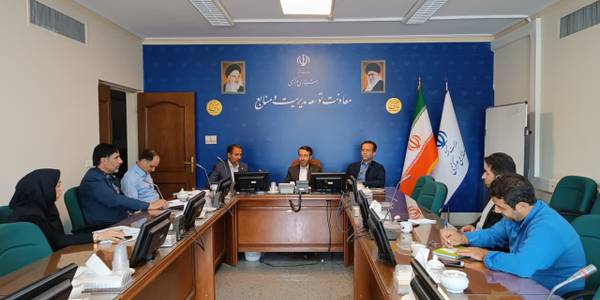 جلسه بررسی توسعه دولت الکترونیک (شبکه دولت) در سطح دهیاریهای استان