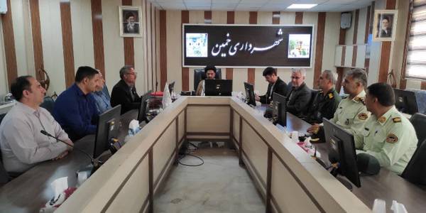 فرماندار ، امام جمعه و اعضای شورای تامین شهرستان با شهردار خمین دیدار کردند