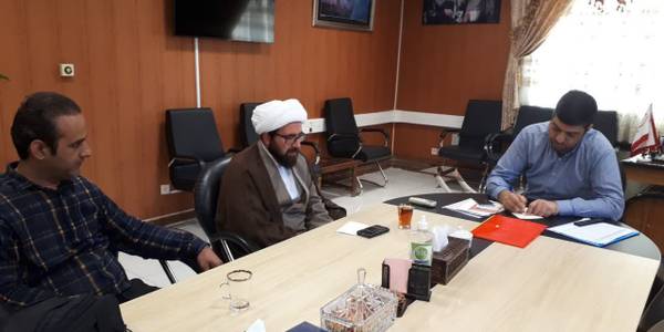 حجت الاسلام علی رودبارانی مدیر ستاد اقامه نماز استان با هادی فرماندار اراک  در خصوص تبیین برنامه های سال ۱۴۰۲ دیدار و گفتگو کرد.