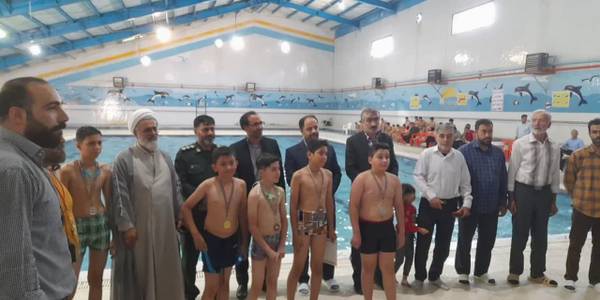 برگزاری مسابقات شنای نونهالان در شهرستان تفرش