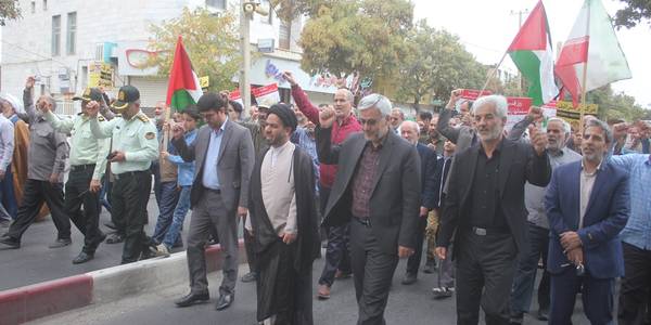 راهپیمایی حمایت از غزه و همبستگی با مبارزان فلسطین در خمین برگزار شد