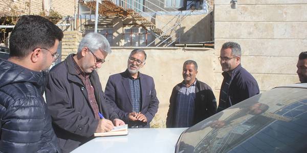 فرماندار از تعدادی از روستاهای بخش مرکزی شهرستان خمین بازدید کرد.
