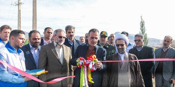 ۱۱ واحد نیروگاه خورشیدی در استان مرکزی بهره‌برداری شد