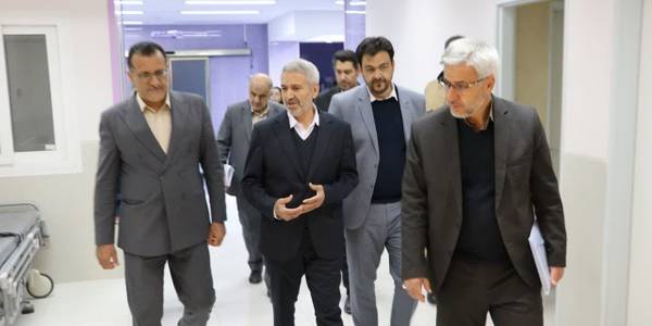 رئیس سازمان مدیریت و برنامه ریزی استان از بیمارستان فاطمه الزهرا (س) خمین بازدید کرد
