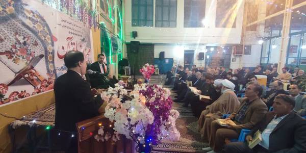 حضور فرماندار در محفل انس با قرآن در مسجد جامع شهر زاویه