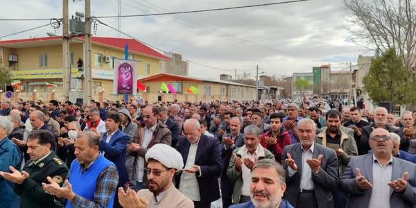 مراسم با شکوه اقامه نماز عید سعید فطر در فراهان