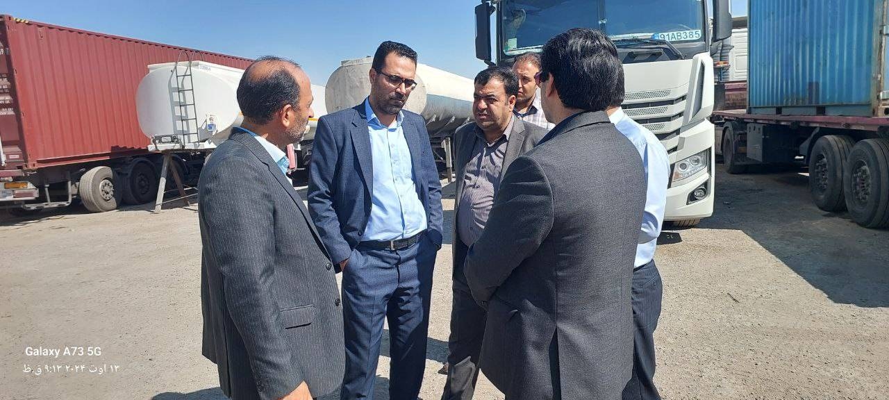 بازدیددبیر کمیسیون از محل استقرار محموله های صادراتی مشتقات نفتی