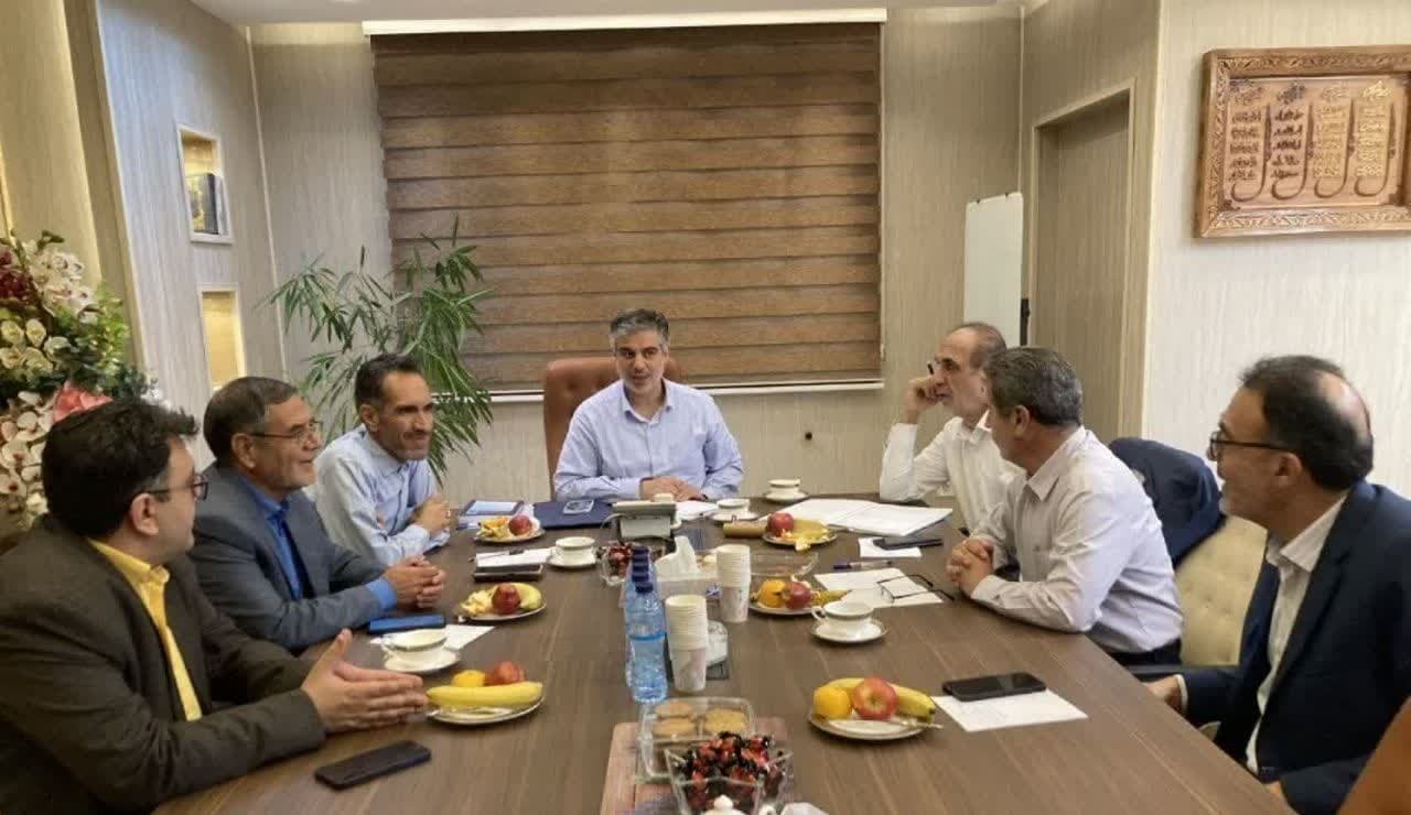 دیدار نمایندگان استان مرکزی در خانه ملت با استاندار/  آهنگِ همدلی و هم‌افزایی در مسیر پیشرفت
