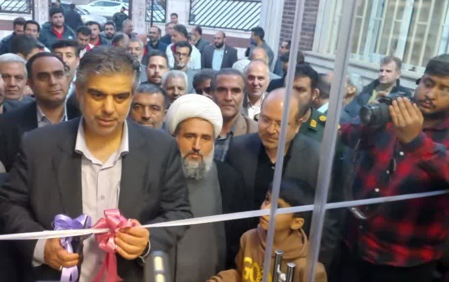 اولین کتابخــانه نسل جدید استان مرکزی در زرندیه افتتاح شد