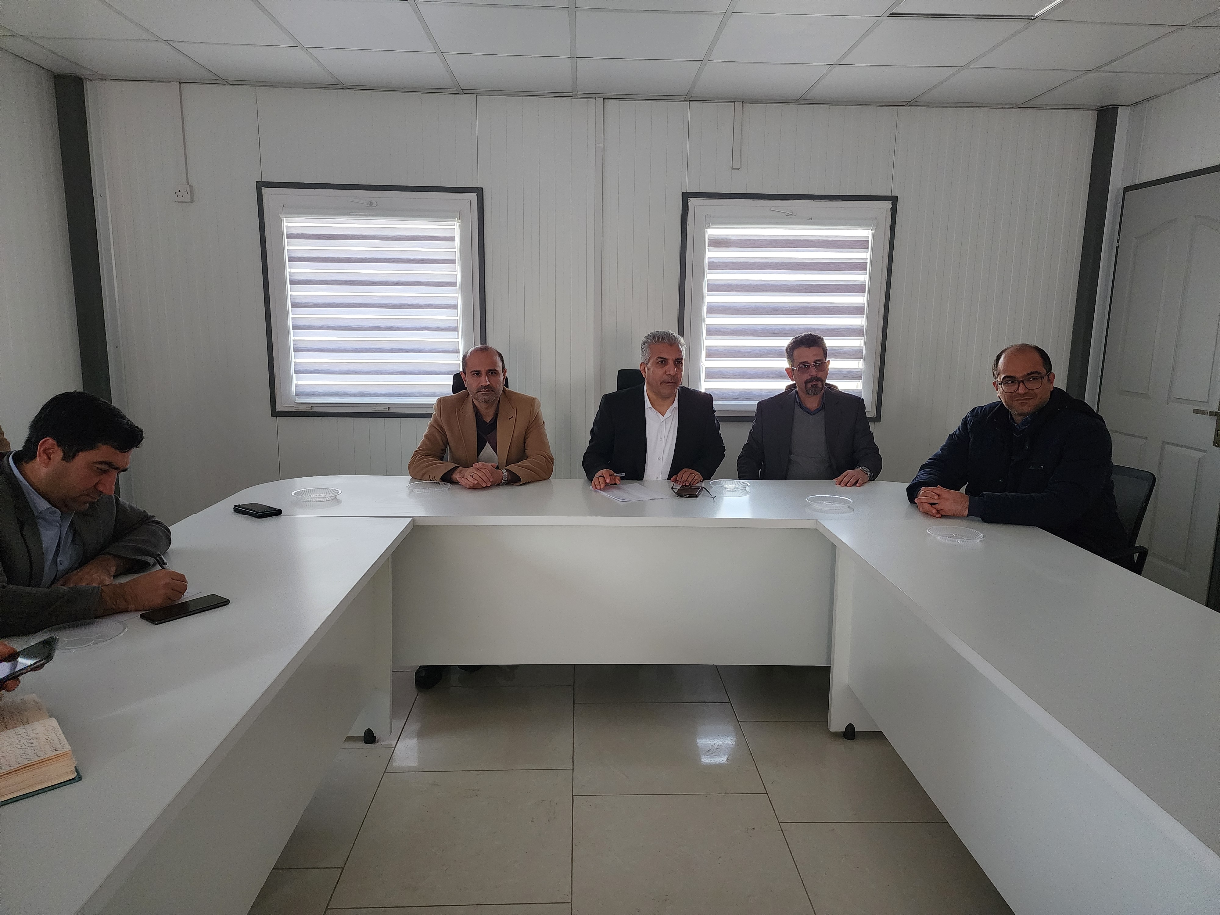 مهندس حامد آزاد مدیر کل دفتر فنی استانداری مرکزی در معیت مهندس ابک معاون هماهنگی امور عمرانی استانداری از پروژه‌های نهضت ملی مسکن شهر اراک بازدید کرد.