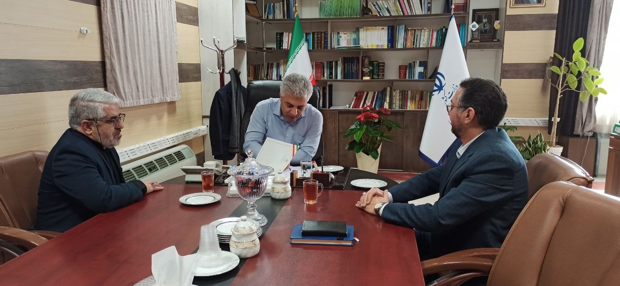 دیدار رئیس شورای شهر و شهردار شازند با سرپرست معاونت هماهنگی امور عمرانی
