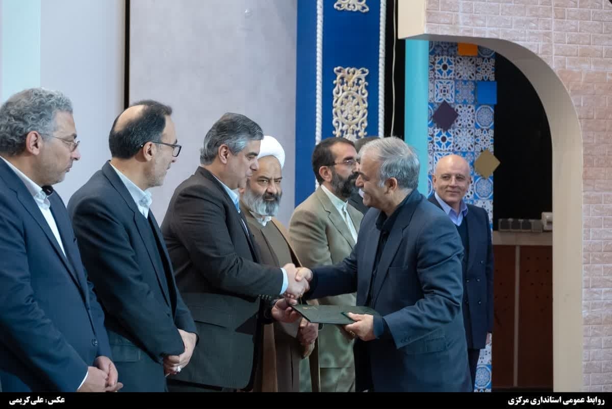 📌برگزاری آئین تکریم و معارفه فرماندار شهرستان اراک