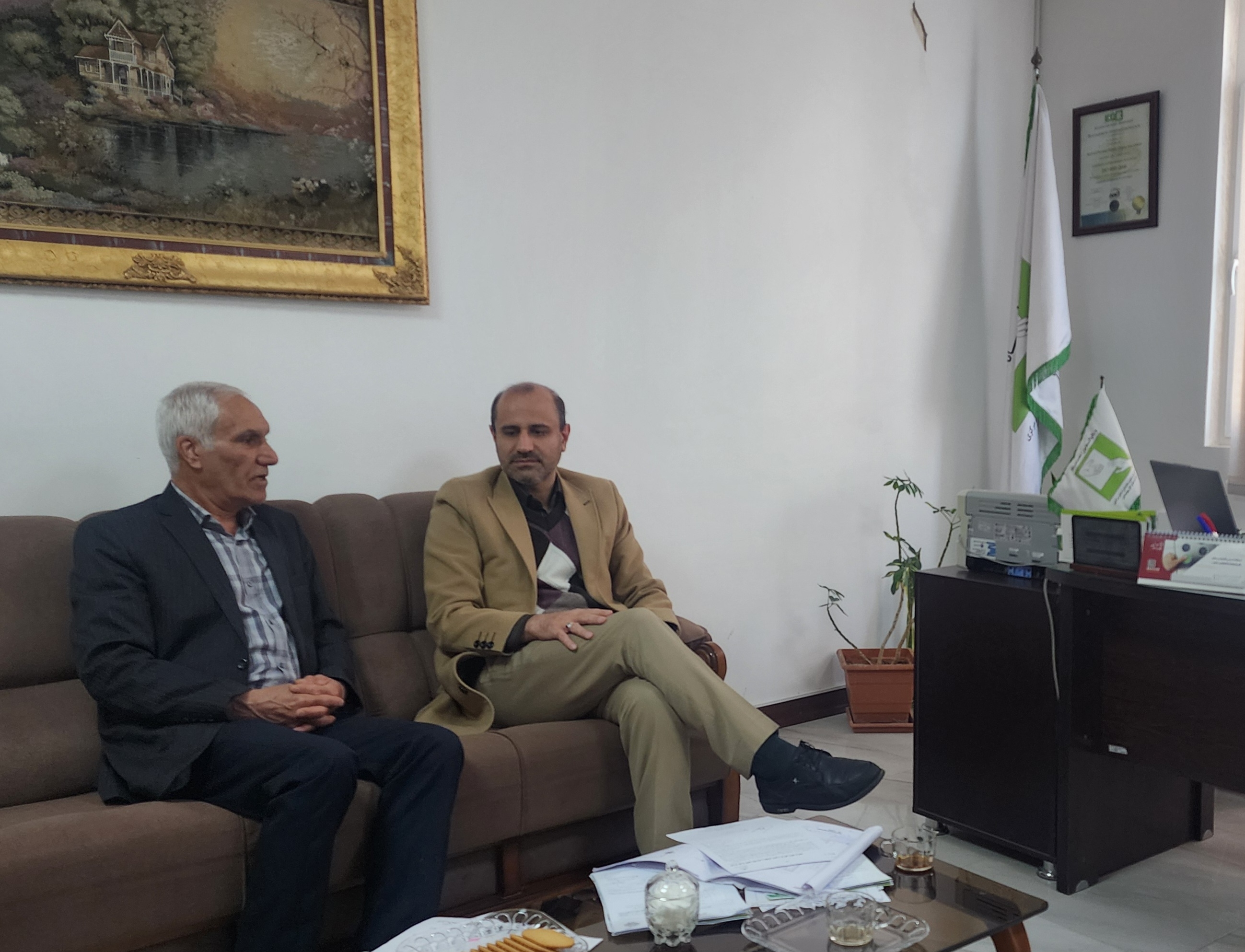 مدیر کل دفتر فنی، امور عمرانی، حمل و نقل و ترافیک استانداری مرکزی از مؤسسه خیریه جامع سالمندان استان مرکزی بازدید کرد.