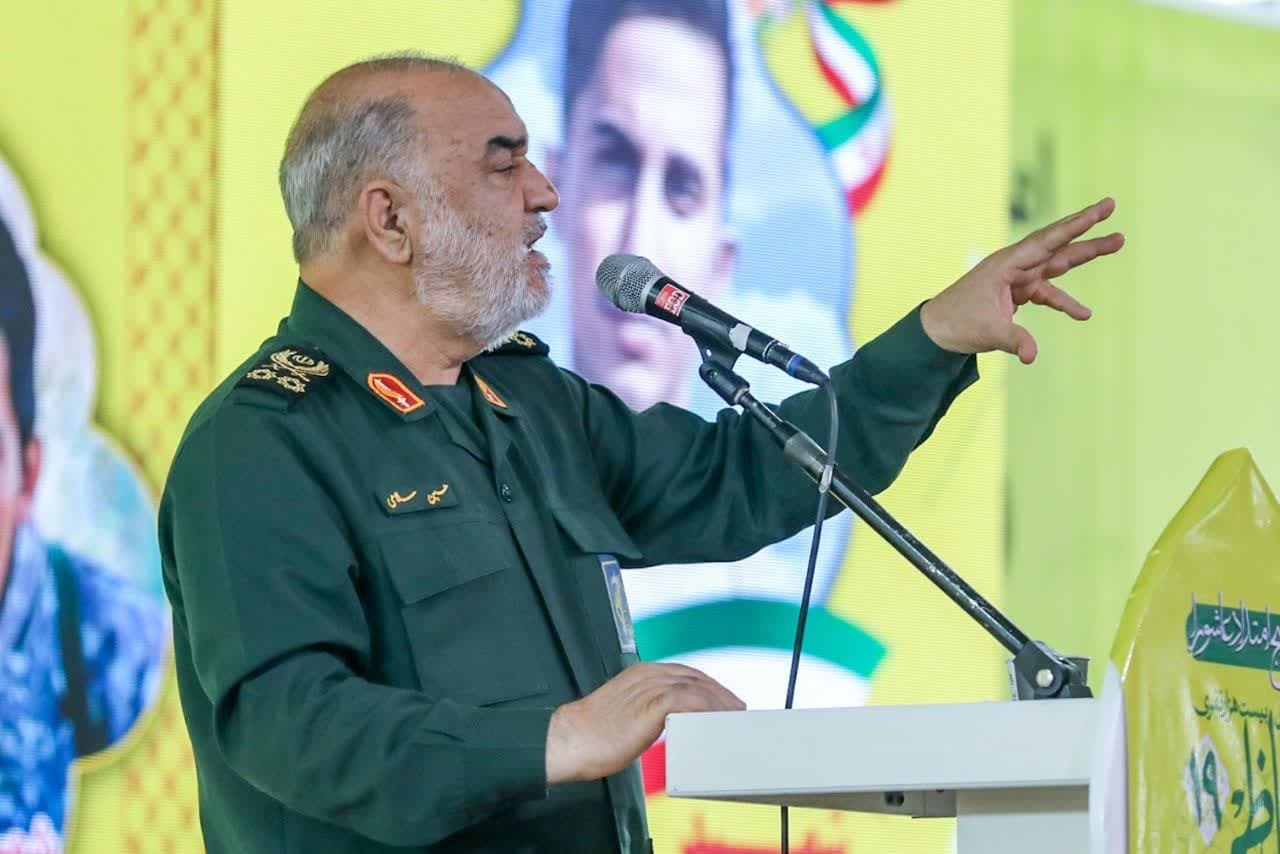 سردار سلامی: ایران قوی‌تر شده و به هیچ جا تکیه نمی‌کند