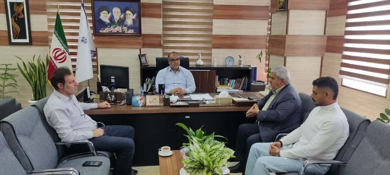 در برنامه این جلسات، مطالبات و درخواست های تعدادی از مردم شریف شهرستان با حضور مهندس ملکا سرپرست فرمانداری و سایر مدیران مربوطه بررسی و رسیدگی شد.