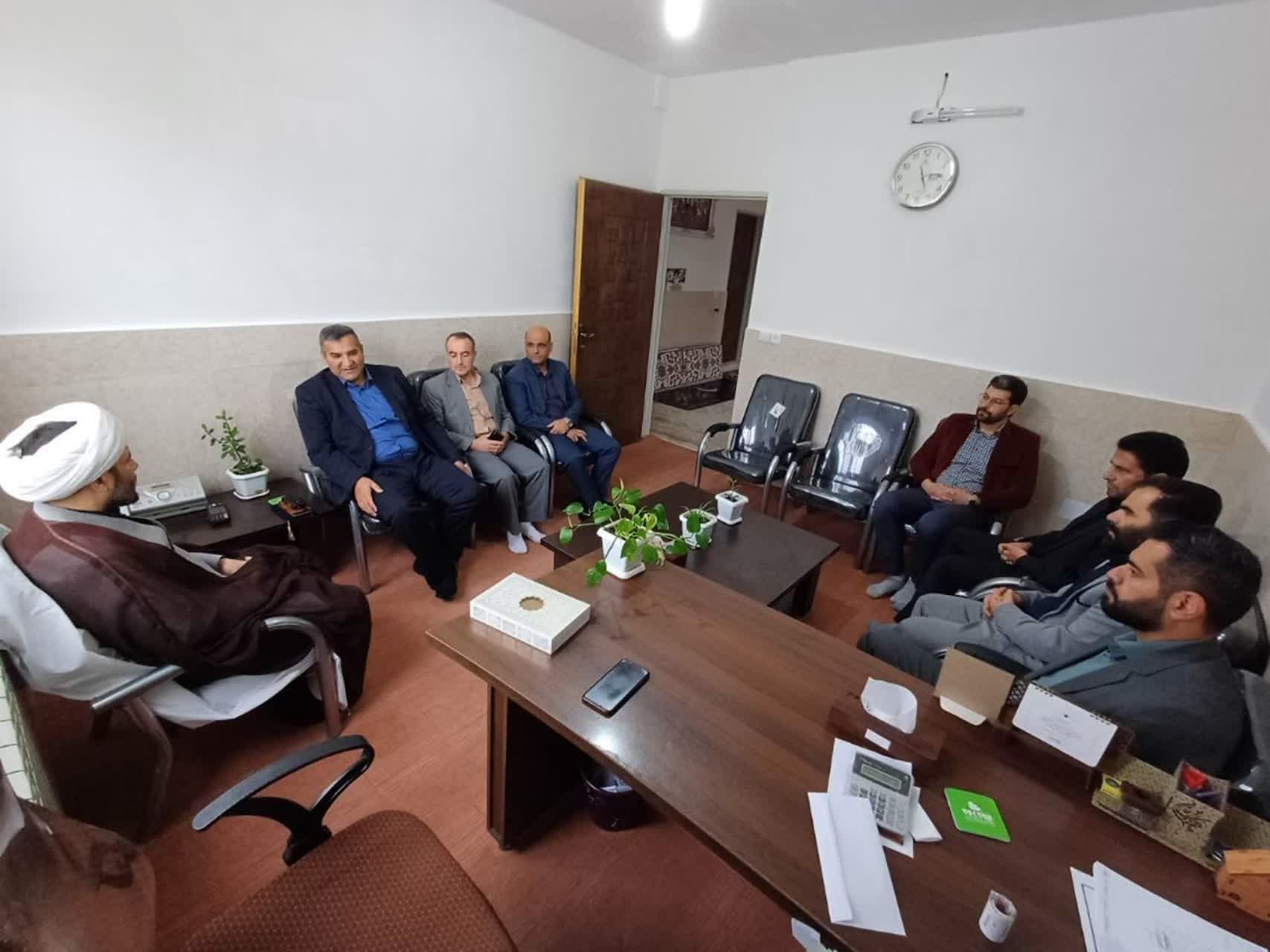 دیدار به مناسبت عید نوروز و تبریک سال نو در دفتر امام جمعه کمیجان