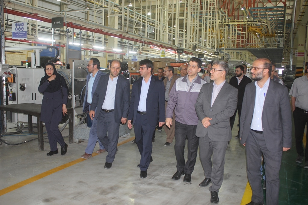 معاون سیاسی ، امنیتی و اجتماعی استاندار از شرکت آریان پارس موتور خمین بازدید کرد