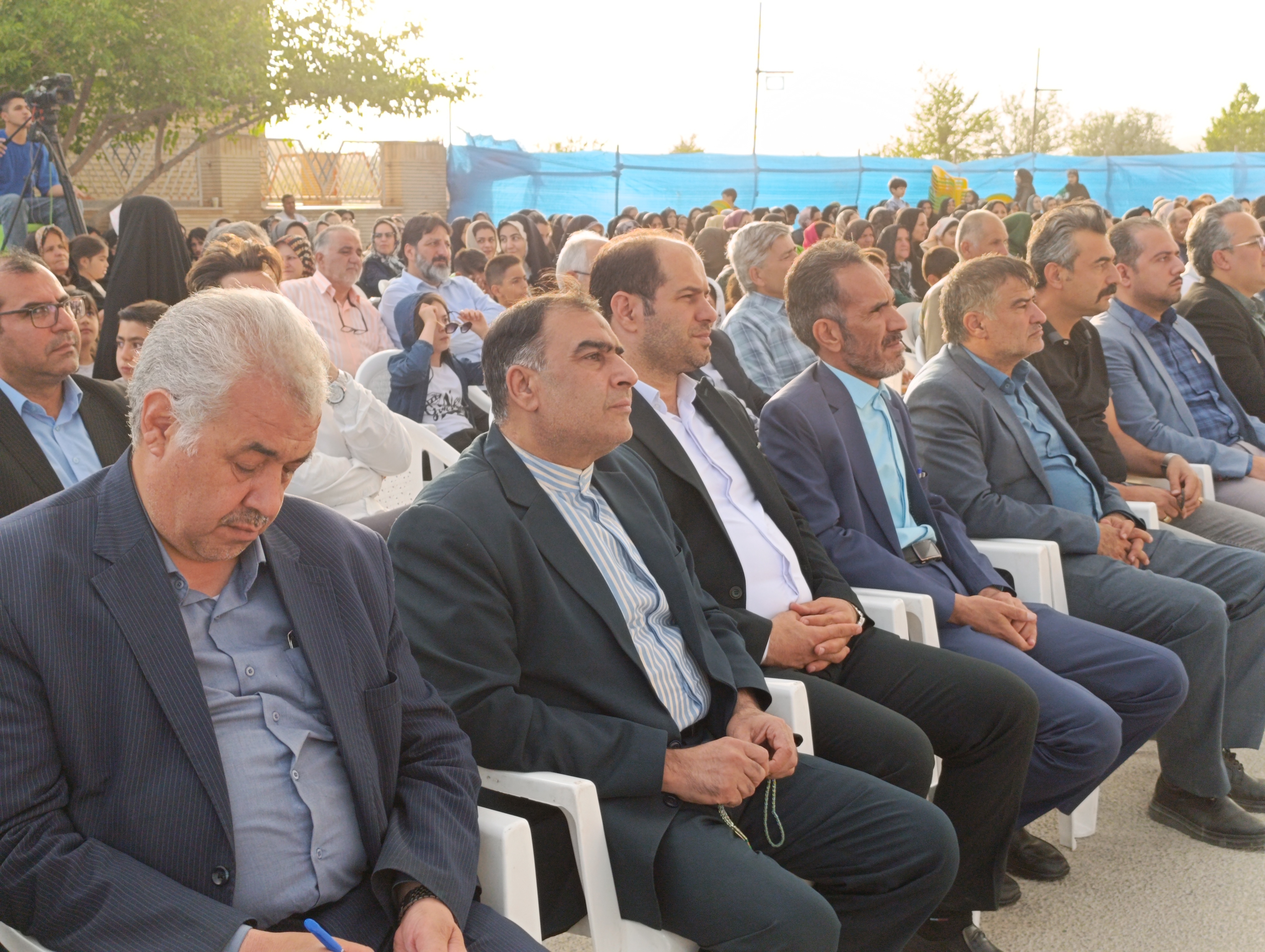 آئین افتتاحیه چهارمین جشنواره گل و گلاب شهابیه شهرستان خمین برگزار شد