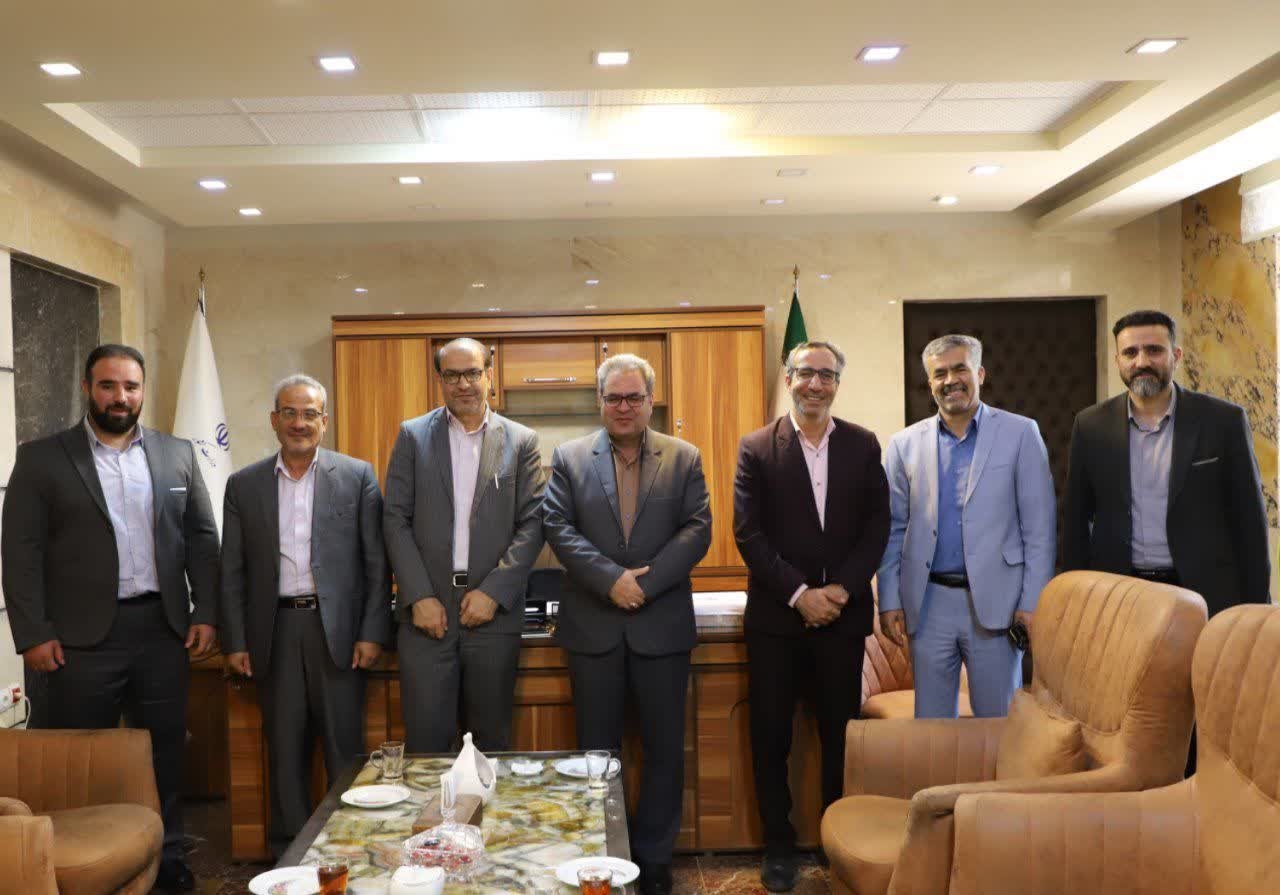 دیدار مدیرکل بنیاد شهید و امور ایثارگران استان مرکزی با فرماندار شهرستان محلات